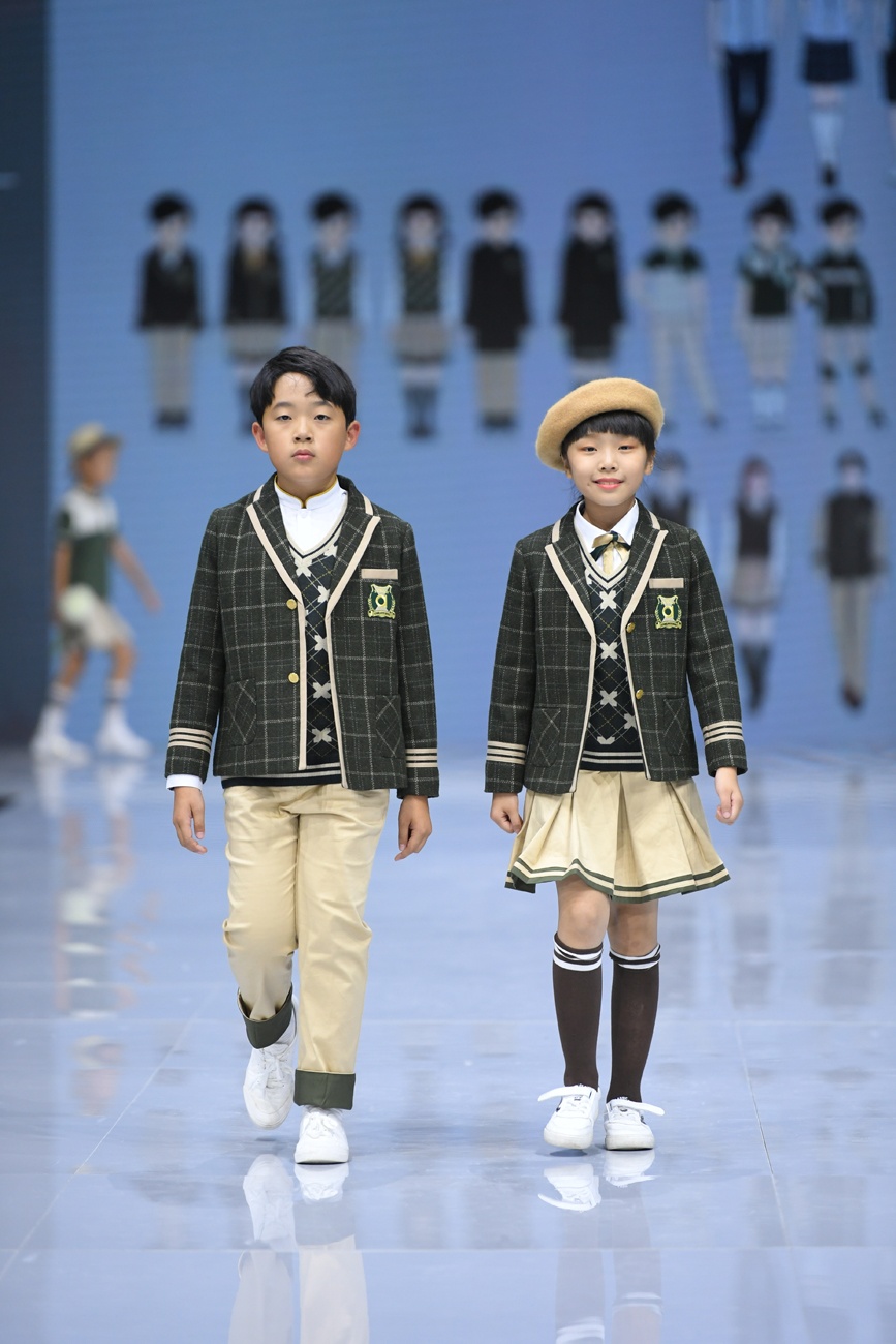 雄安新區中小學學生裝（校服）設計邀請賽決賽圓滿落幕，鞋帽設計點亮新區學子新風尚